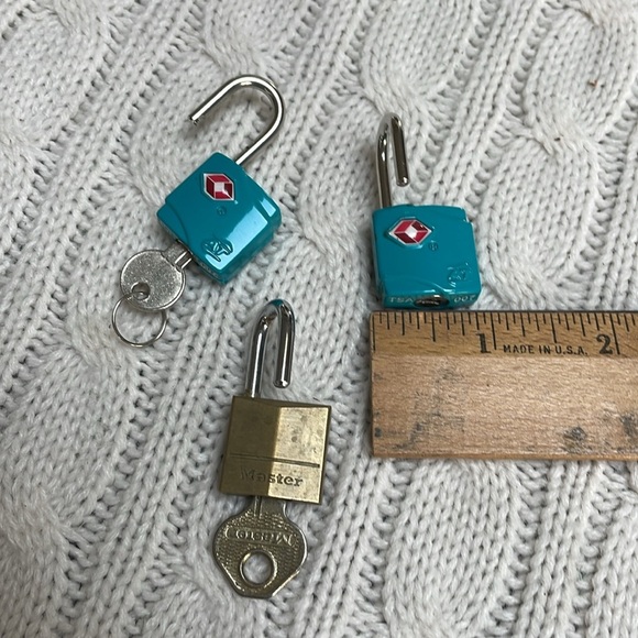 Luggage locks. Lot of 3. Blue locks opened by same key Metal TSA approved safety - Picture 3 of 5